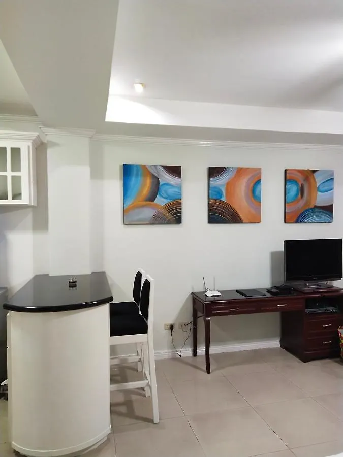 Bourbon St Apts Condo 16 Angeles